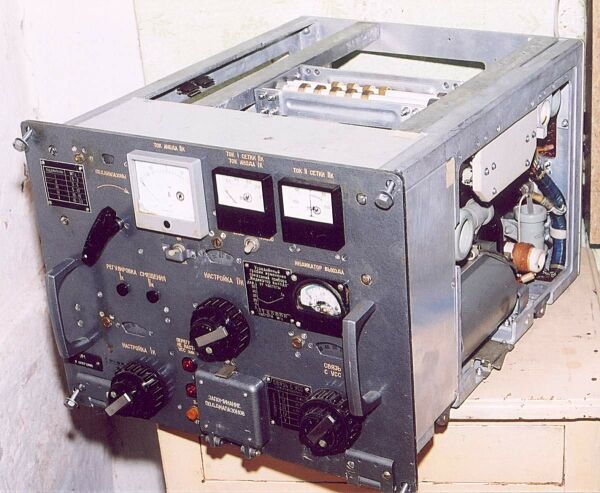 Усилитель мощности радиостанции Р-140